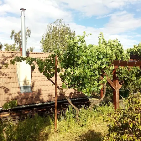 Apartament Chalupa V Zahrade Mezi Vinohrady Bulhary